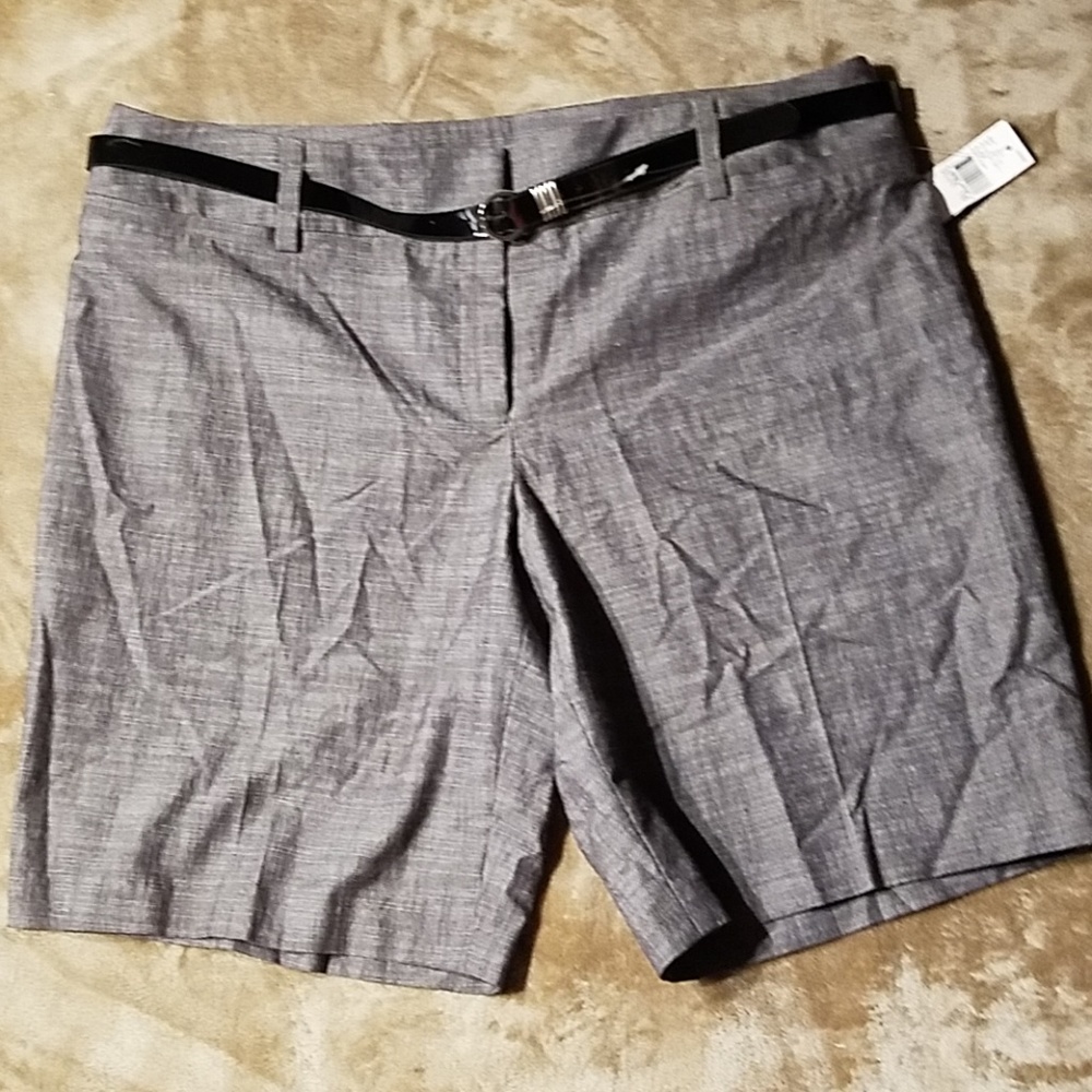 NWT AB Studios Gray Dress Shorts Size 16